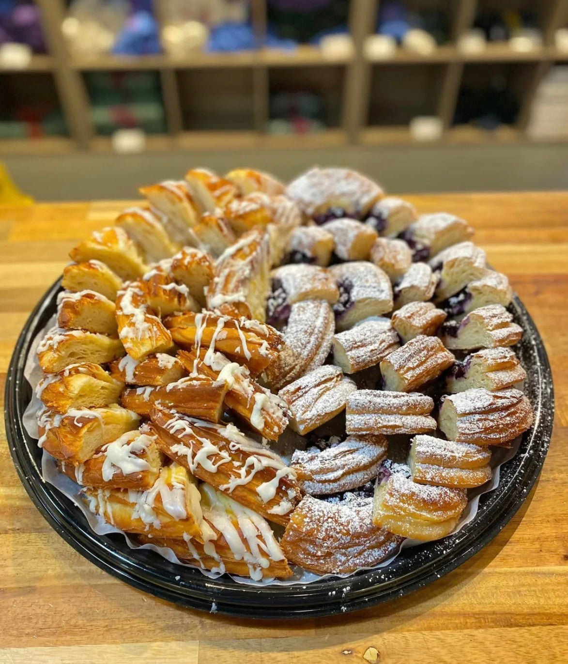 Large Breakfast Danish Platter (48 pcs)